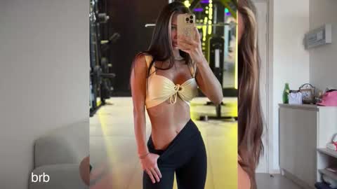 Snapshot of brabuss_ chatting on February 20, 2026, 3:36 am Lana online show from February 20, 2026, 3:36 am