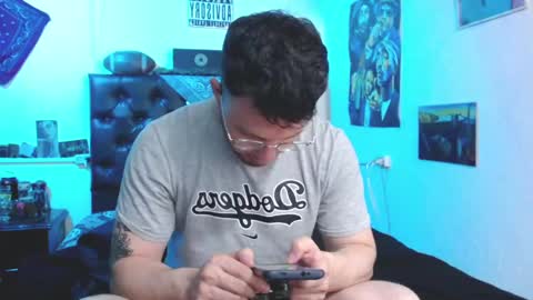 brad hot boy online show from December 30, 2024, 3:24 pm