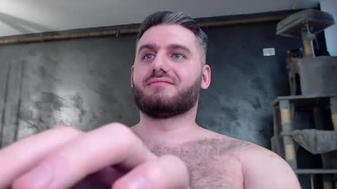 Snapshot of brad_pittfall chatting on February 13, 2025, 3:03 pm ask me online show from February 13, 2025, 3:03 pm