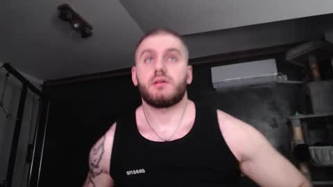 Snapshot of brad_pittfall chatting on October 17, 2025, 6:10 pm ask me online show from October 17, 2025, 6:10 pm