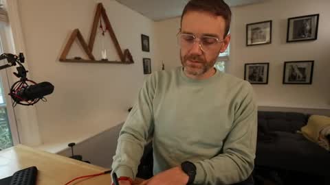 BradBronton online show from April 3, 2026, 11:41 am