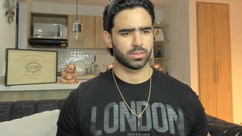 bradleymartin7 online show from October 1, 2025, 10:49 pm