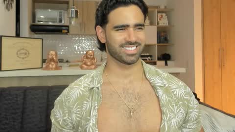 bradleymartin7 online show from October 18, 2025, 12:35 am