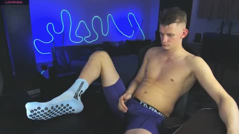 Snapshot of bradmaloney chatting on April 22, 2026, 8:10 pm brad maloney online show from April 22, 2026, 8:10 pm
