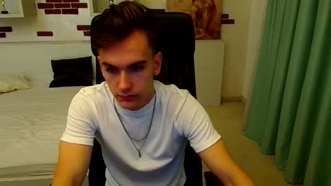 BradyFlint online show from October 21, 2025, 4:24 am