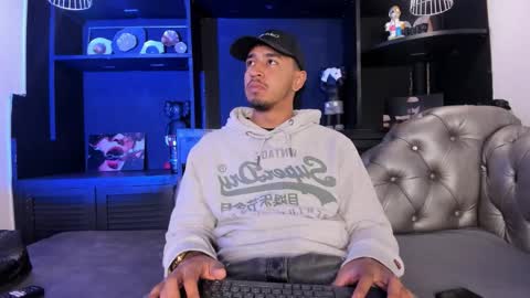 Snapshot of brand_collins chatting on February 18, 2026, 11:28 am Brand online show from February 18, 2026, 11:28 am