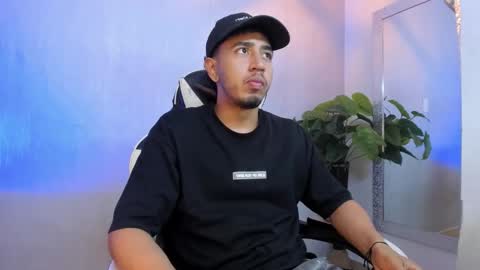 Snapshot of brand_collins chatting on February 26, 2026, 11:53 am Brand online show from February 26, 2026, 11:53 am