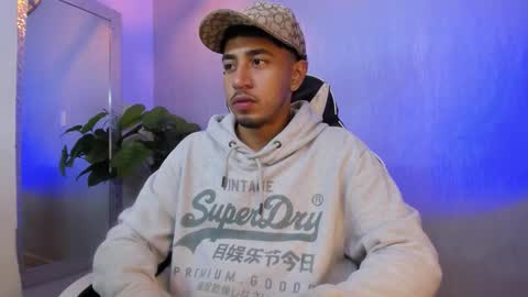 Snapshot of brand_collins chatting on March 3, 2026, 12:11 pm Brand online show from March 3, 2026, 12:11 pm