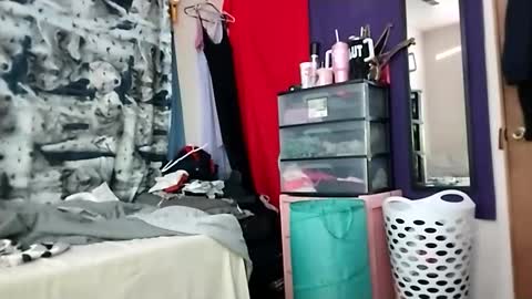 Snapshot of branda_ley chatting on November 24, 2025, 1:05 am Brandaley online show from November 24, 2025, 1:05 am