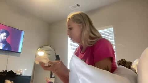 Skyyybanks online show from April 18, 2026, 7:51 pm