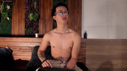 brandon_starkk online show from December 18, 2025, 11:49 am