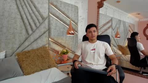 Snapshot of brandoncolee chatting on January 20, 2025, 12:18 pm BrandonCole online show from January 20, 2025, 12:18 pm