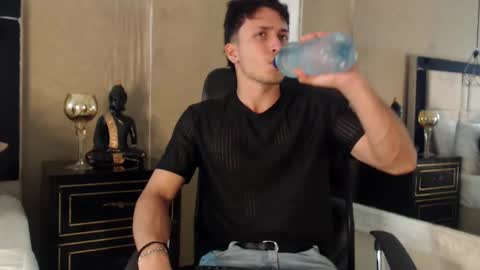 Snapshot of brandoncolee chatting on February 6, 2025, 1:10 pm BrandonCole online show from February 6, 2025, 1:10 pm