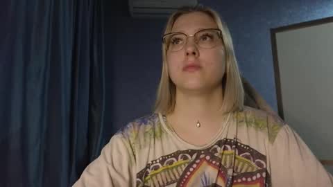 Belle  online show from November 15, 2025, 2:46 pm