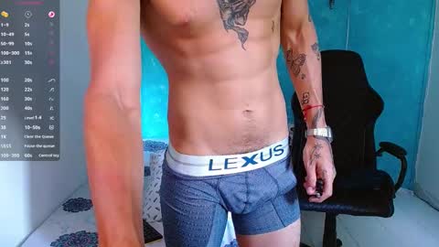 Snapshot of bray_hotboy chatting on December 1, 2024, 8:31 pm Bray Hotboy online show from December 1, 2024, 8:31 pm