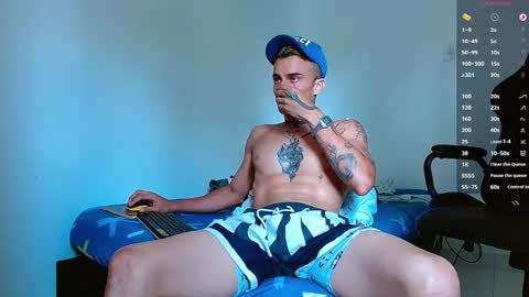 Snapshot of bray_hotboy chatting on December 2, 2025, 7:31 pm Bray Hotboy online show from December 2, 2025, 7:31 pm