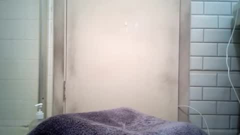 hard like rock online show from September 18, 2025, 9:39 pm