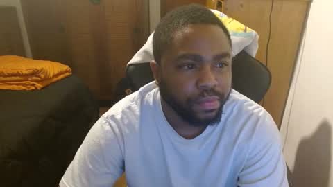 Snapshot of breadw1nnah chatting on March 8, 2025, 8:33 am Breadw1nnah online show from March 8, 2025, 8:33 am