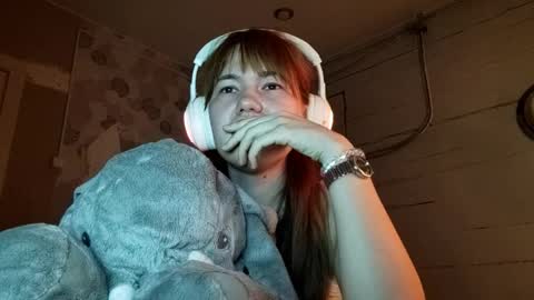 Snapshot of breannedevier chatting on February 24, 2026, 10:13 am Dina online show from February 24, 2026, 10:13 am