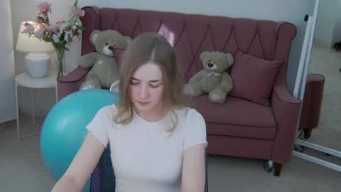 Bree online show from April 22, 2026, 1:23 pm