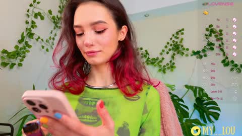 Snapshot of breeding_material chatting on January 20, 2025, 3:28 pm Ashley Dolce and Lou online show from January 20, 2025, 3:28 pm