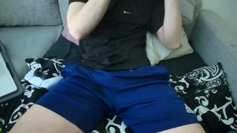 Snapshot of breezydicks chatting on March 24, 2026, 7:30 pm breezydicks online show from March 24, 2026, 7:30 pm