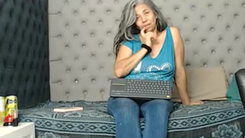 BRENDA VELASQUEZ online show from May 24, 2026, 10:48 pm