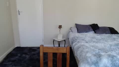 ask me lol online show from December 10, 2024, 1:22 pm