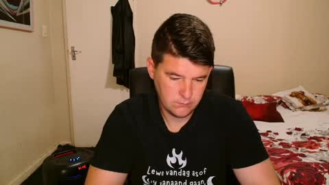 ask me lol online show from April 15, 2026, 3:13 am