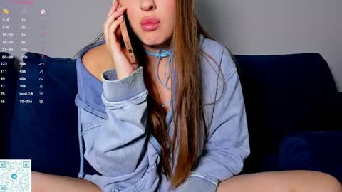 Snapshot of brendelle chatting on October 17, 2025, 7:11 am Mia online show from October 17, 2025, 7:11 am