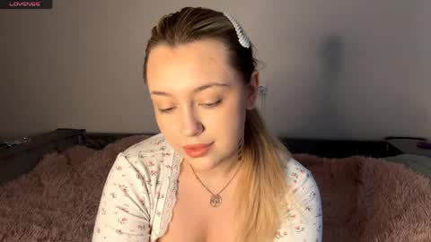 Snapshot of brendelle chatting on April 12, 2026, 7:24 am Mia online show from April 12, 2026, 7:24 am