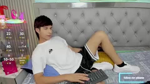 Esteban online show from December 20, 2025, 3:35 am