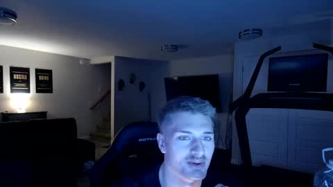 BrentBarbasol online show from September 9, 2025, 2:33 am