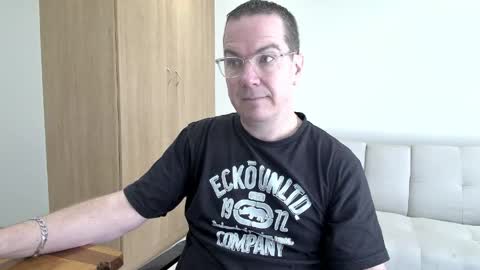 Brett online show from April 27, 2026, 11:52 am