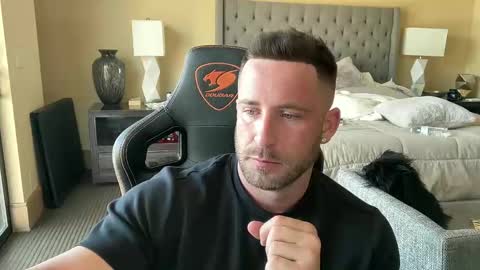 Brett Mycles online show from February 8, 2025, 8:10 pm