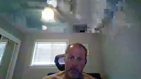 Snapshot of brettsky chatting on April 18, 2026, 9:04 pm hey online show from April 18, 2026, 9:04 pm