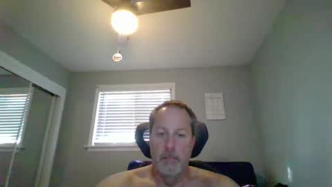 Snapshot of brettsky chatting on April 22, 2026, 9:16 pm hey online show from April 22, 2026, 9:16 pm