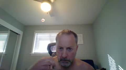 Snapshot of brettsky chatting on April 23, 2026, 9:50 pm hey online show from April 23, 2026, 9:50 pm