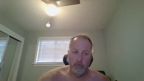 Snapshot of brettsky chatting on April 25, 2026, 2:03 pm hey online show from April 25, 2026, 2:03 pm