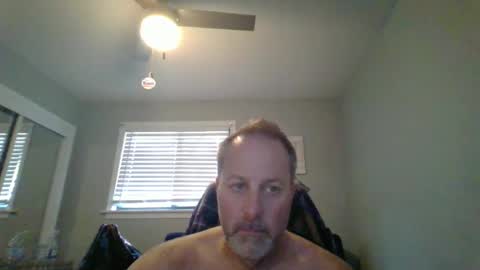 Snapshot of brettsky chatting on May 7, 2026, 6:35 pm hey online show from May 7, 2026, 6:35 pm