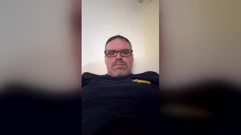 Snapshot of brian38431 chatting on December 20, 2025, 11:50 am brian38431 online show from December 20, 2025, 11:50 am