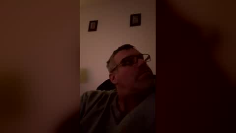 Snapshot of brian38431 chatting on December 23, 2025, 10:24 am brian38431 online show from December 23, 2025, 10:24 am