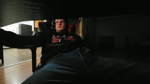 brian7891012 online show from March 9, 2025, 7:01 am