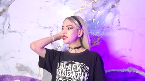 briana_white online show from March 24, 2026, 9:09 pm