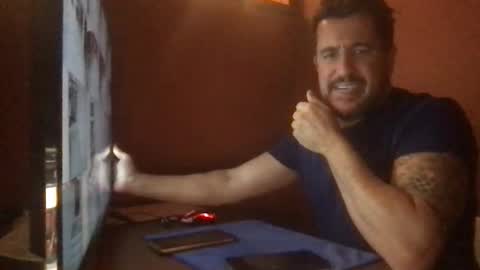 bricamaior16 online show from September 28, 2025, 4:07 am