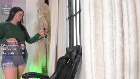    online show from September 17, 2025, 11:34 am