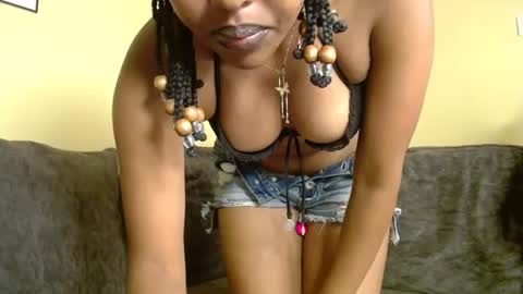 Snapshot of briella_10 chatting on June 26, 2026, 1:10 am briella online show from June 26, 2026, 1:10 am