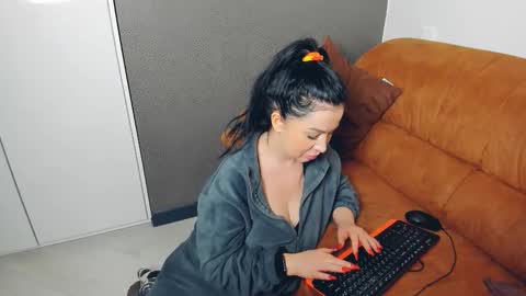 brilliantegirl_ online show from February 7, 2026, 8:40 am