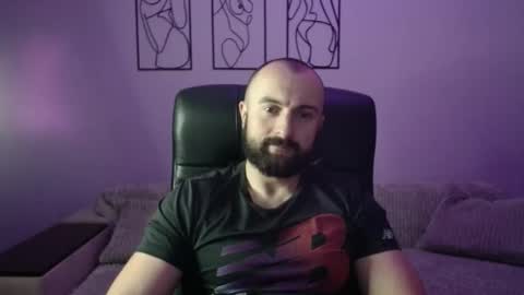 brindlefly69 online show from October 27, 2025, 11:47 am