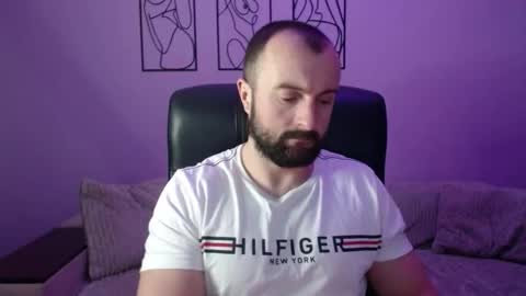 brindlefly69 online show from December 20, 2025, 12:01 pm